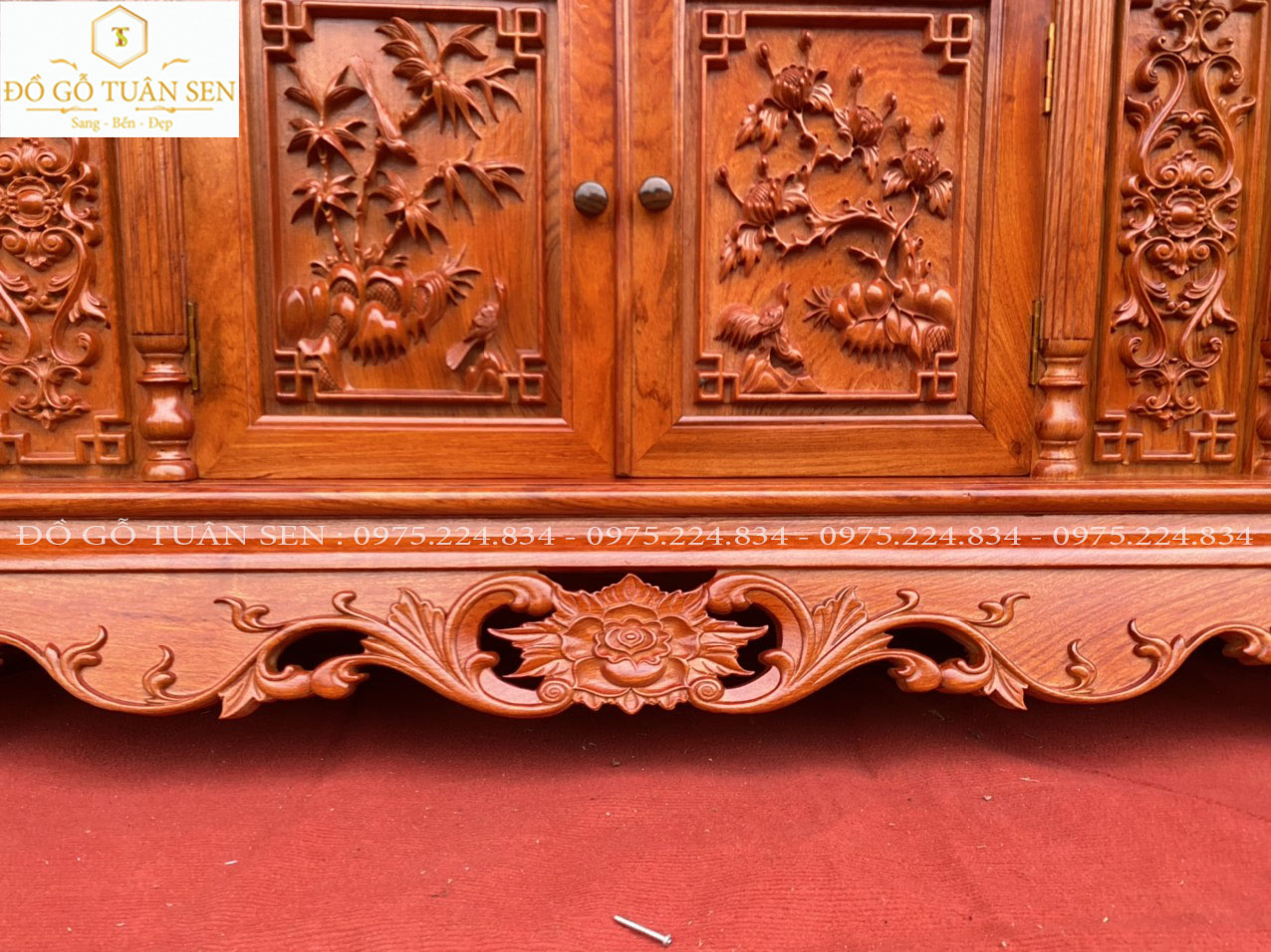 Hình ảnh chi tiết Kệ tivi gỗ hương cột nho 